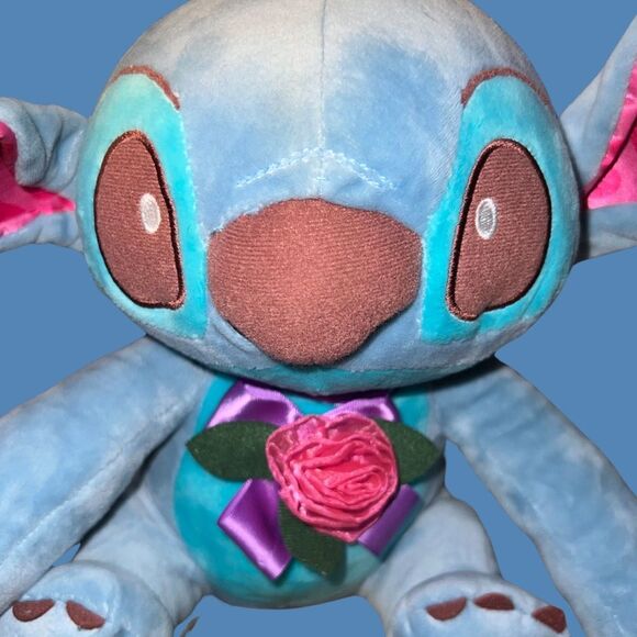 Disney Parks 2023 Stitch Plush Valentine's Day 10” - Picture 5 of 5